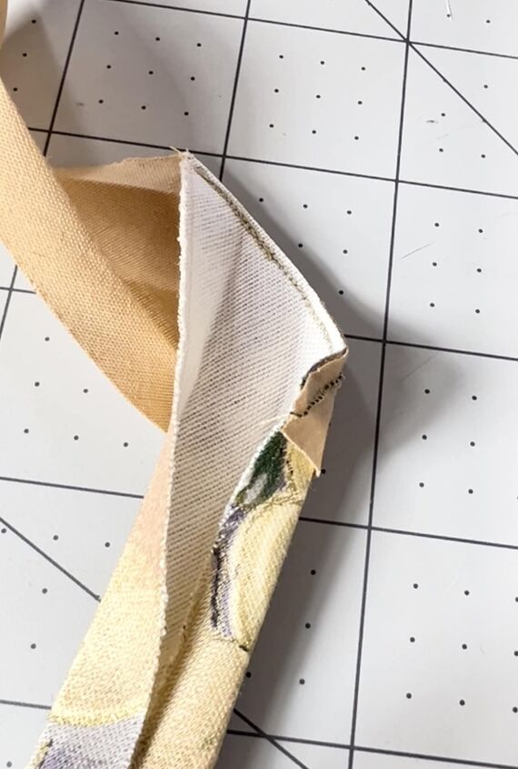 connecting pieces of bias tape
