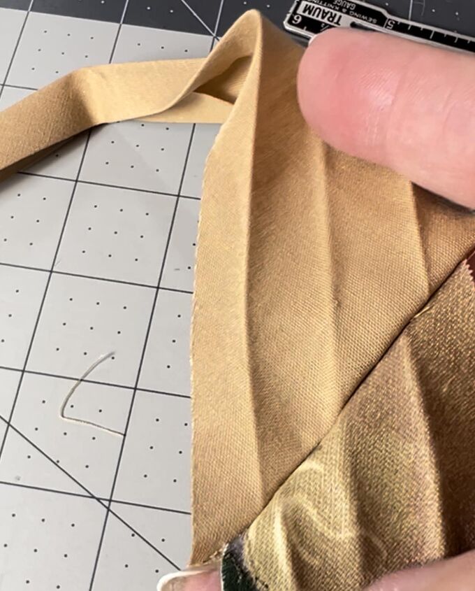 connecting pieces of bias tape