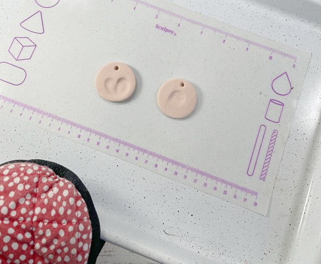 how to make a diy clay heart fingerprint keychain