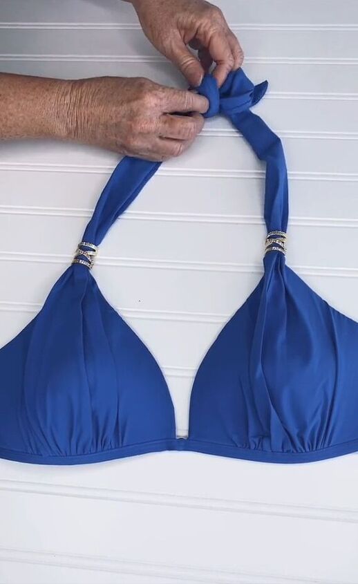how to tie a bikini top without it looking bulky, Threading ends