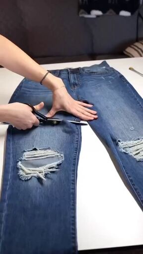 get the vintage levi s look for way less, Cutting jeans
