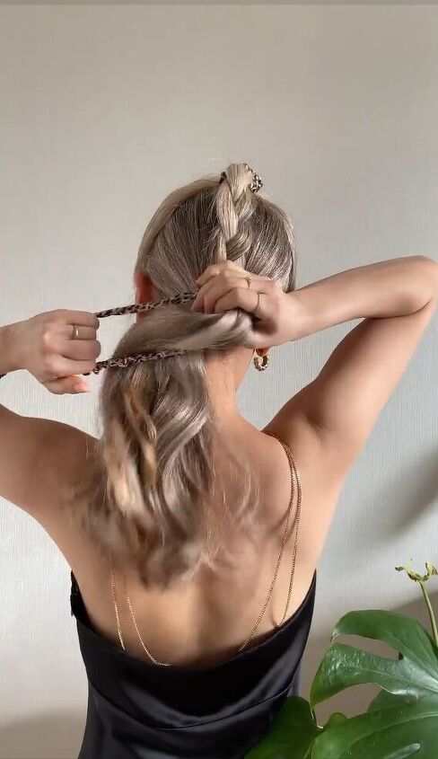 split your braid in half for this cute look, Braiding and tying