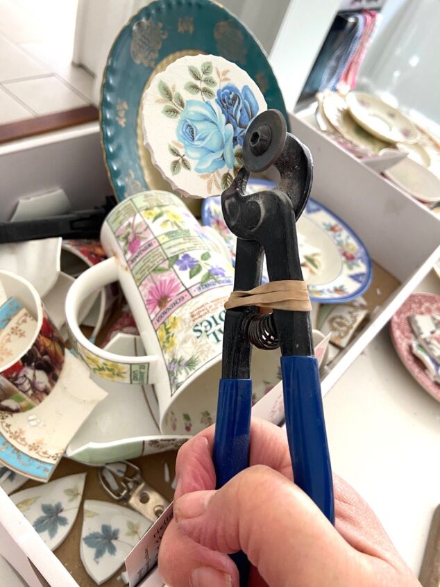 how to create beautiful earrings from old ceramic crockery, Wheeled tile nippers