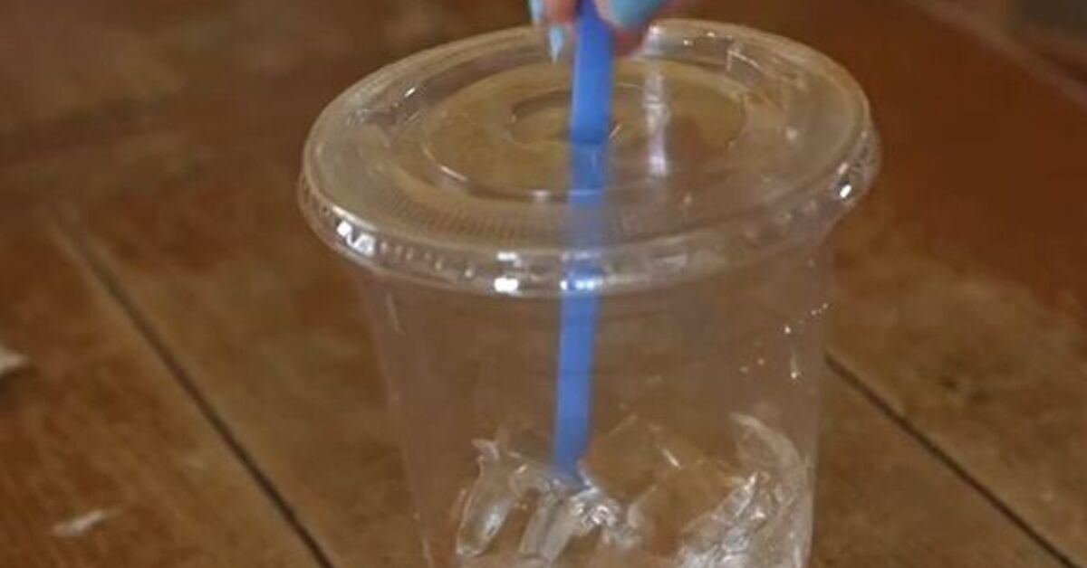 Inverted Straw Use How a Straw Can Help You Sew Straight Lines | Upstyle