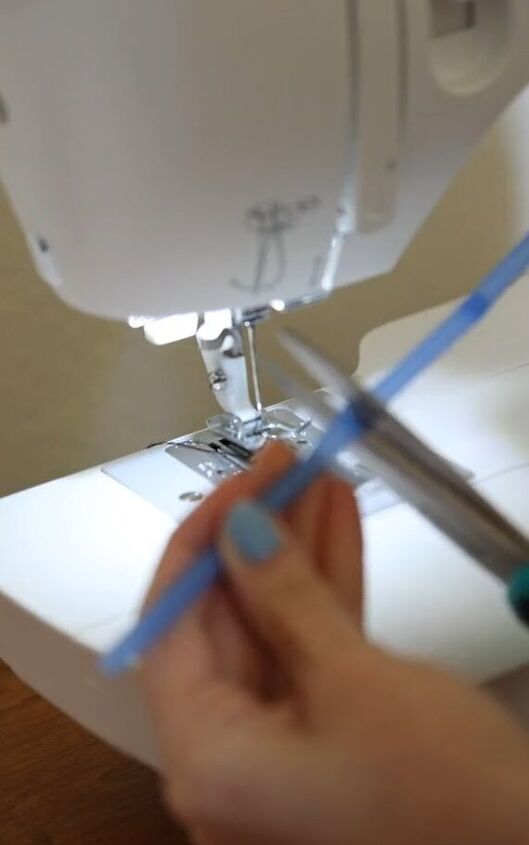 how a straw can help you sew straight lines, Cutting the straw