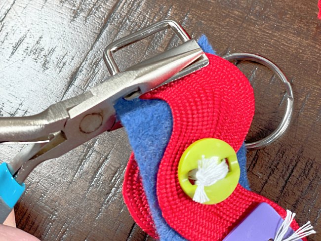 diy keychain with button and trim