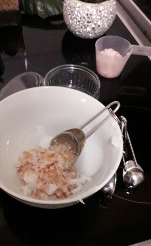 Fast Easy Homemade Foot Scrub Upstyle fast-easy-homemade-foot-scrub-upstyle