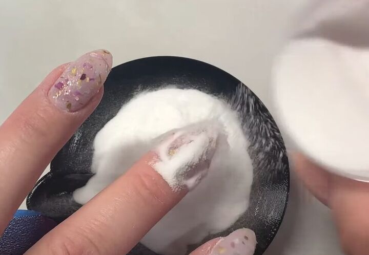 How to DIY Easy Bridgerton-inspired Nails | Upstyle
