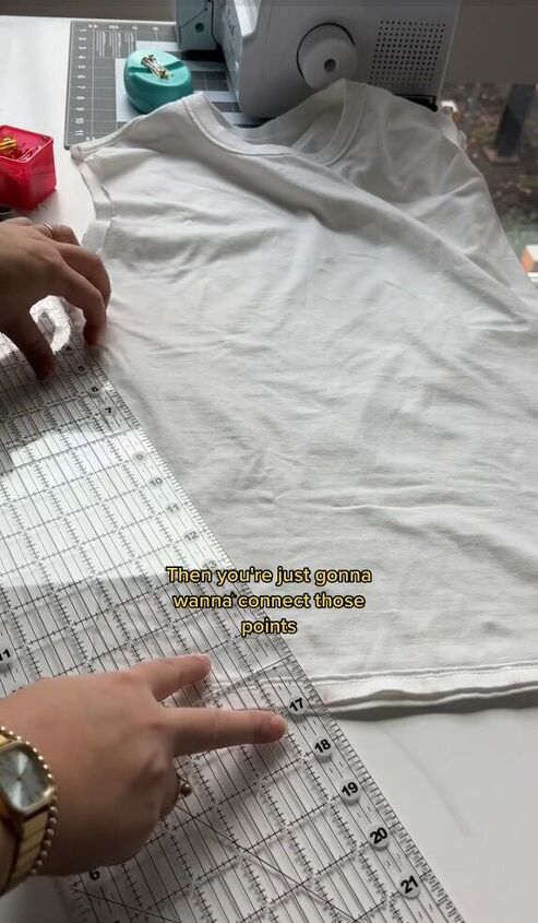 turning a 1 basic white tee into an elevated top for going out, Joining the marks