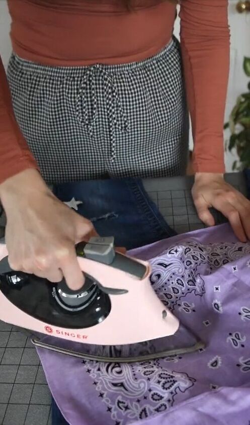 diy jeans that will sparkle, Ironing on stars