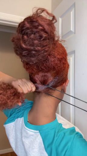 mohawk bun hair tutorial, Tying hair back