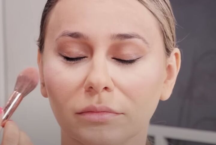 How to DIY Makeup: Full Face of Makeup From Pantry Ingredients | Upstyle