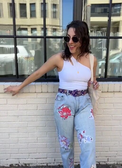 taylor swift inspired diy floral jeans, Taylor Swift inspired DIY floral jeans