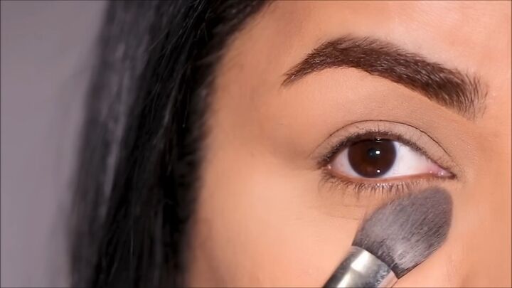 how to stop eyeliner smudge, Setting under eyes
