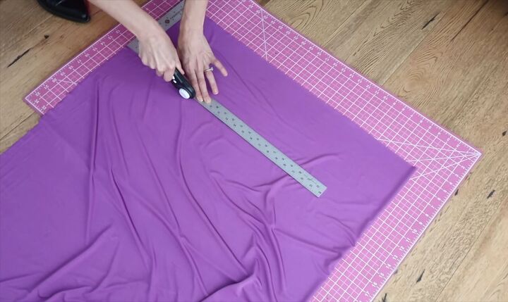 How to DIY an Easy Infinity Dress + 11 Ways to Wear It | Upstyle How to DIY an Easy Infinity Dress + 11 Ways to Wear It | Upstyle
