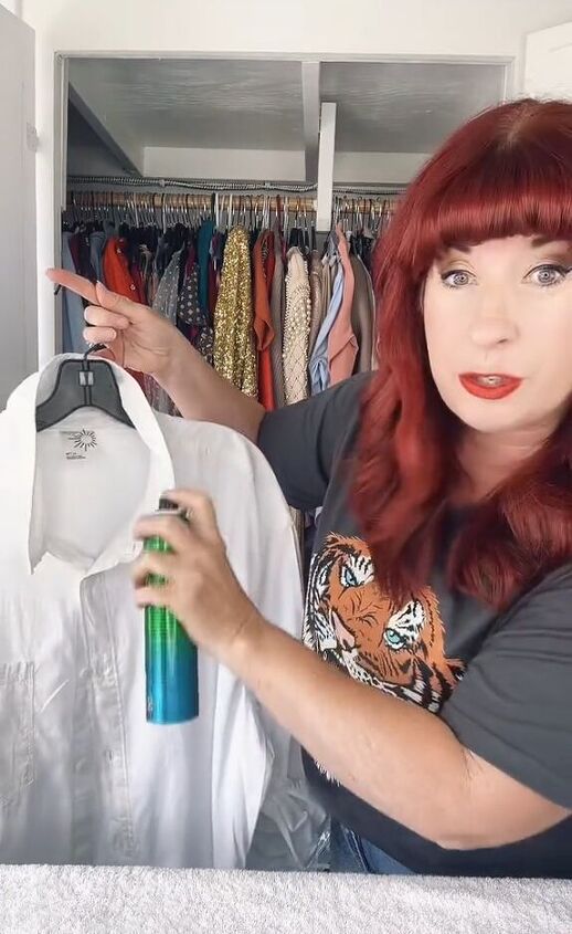 GENIUS Hack For Keeping Makeup Off Your White Shirt Upstyle genius-hack-for-keeping-makeup-off-your-white-shirt-upstyle