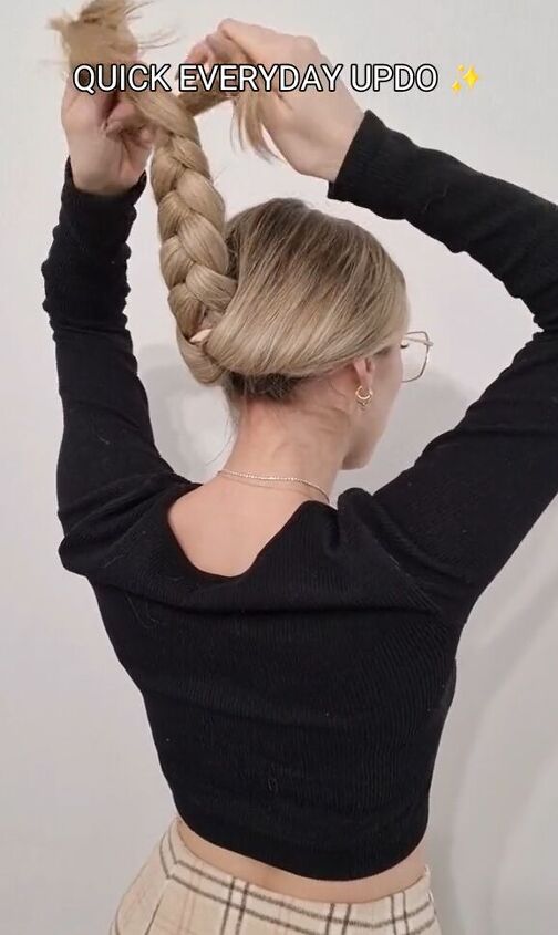 quick and easy everyday updo, Braiding ponytail