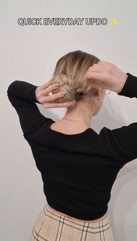 quick and easy everyday updo, Pinning