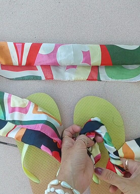 upcycle some old sandals to look fabulous, Wrapping scarf