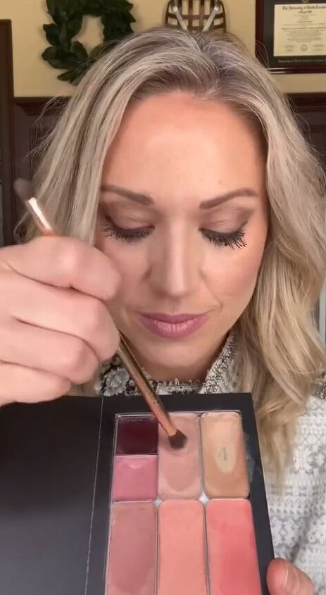 the easy way to contour your nose, Applying illuminator