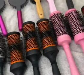 How to Clean Hair Brushes With Vinegar