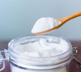 Solve this skin issue like magic when you put baking soda on a Q-tip