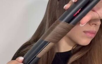How to Curl Your Hair With a Straightener