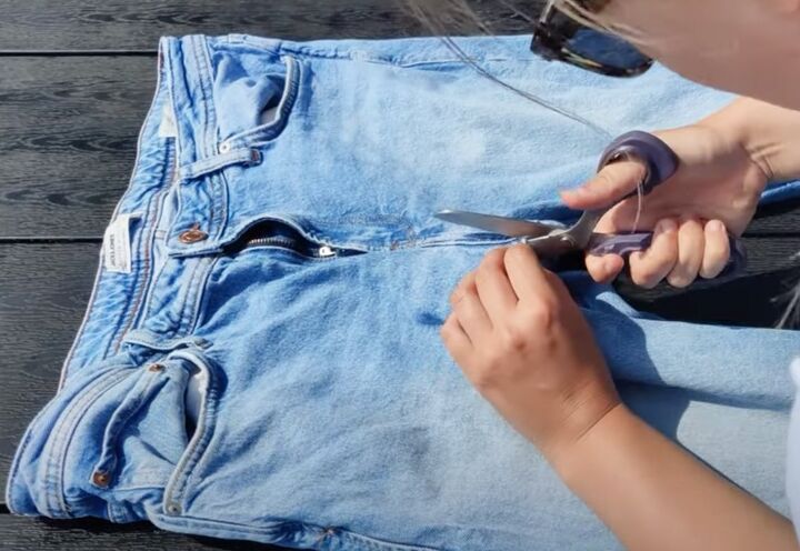 upcycled denim skirt, Cutting jeans