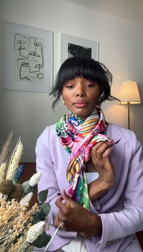 this unique scarf trick leaves you with a stunning after, Wrapping scarf