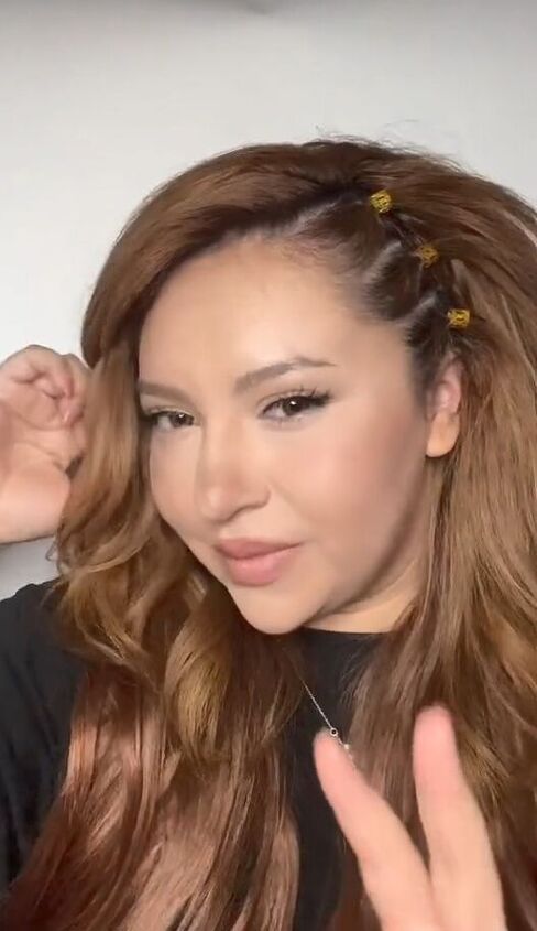 Part Look This Side Part Look is Full of Volume | Upstyle