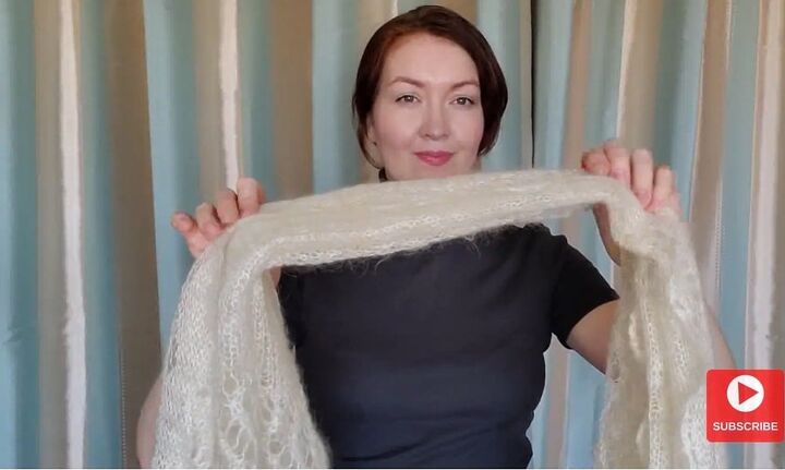 how to wear a large scarf, Accordion style