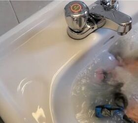 The surprising reason she washes every silk scarf with shampoo
