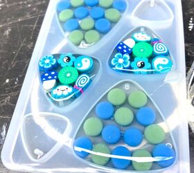 Making Epoxy Resin Jewellery Experiment Upstyle