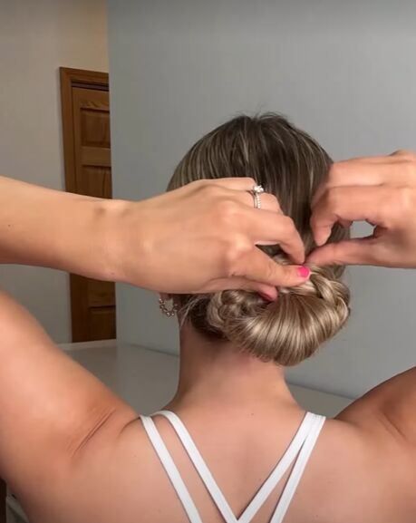 easy wedding guest hairstyles, Wrapping the braids