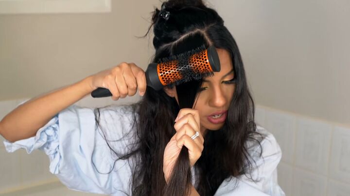 blow dry waves, Placing brush on hair