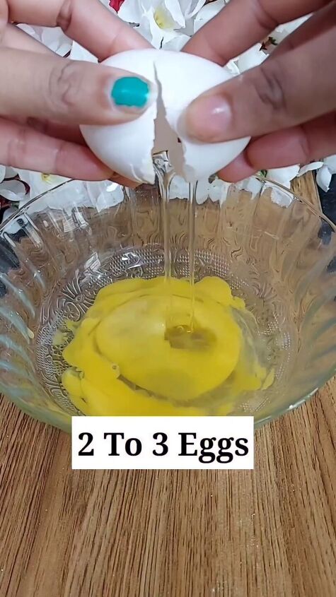 2 ingredients to get rid of split ends, Cracking eggs