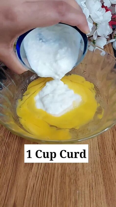 2 ingredients to get rid of split ends, Adding curd