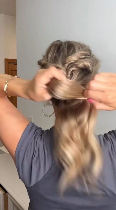 bridesmaid ponytail, Making ponytail