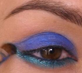 blue eye makeup look, Applying eyeshadow