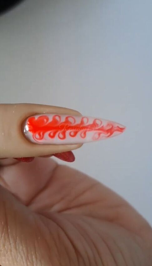 nail polish hacks, Easy nail polish hack Swirl nails