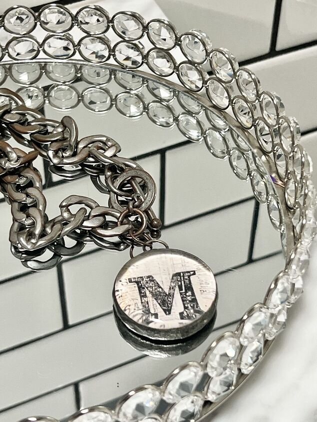 Ideas for How to Wear Monogrammed Clothing With Style | Upstyle