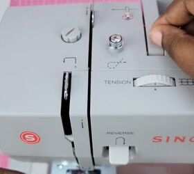 beginner sewing tips for sewing a straight line, Setting up sewing machine