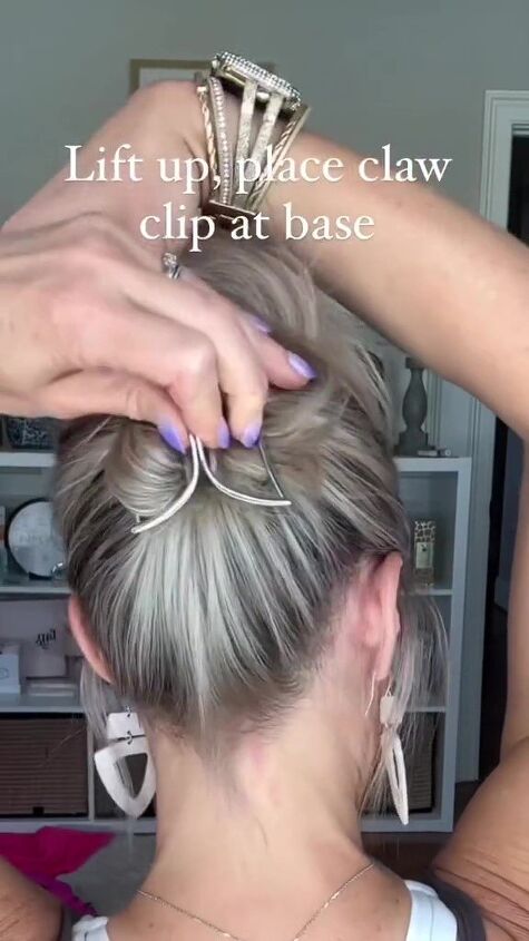 hack gives big volume to your thin hair in a clip, Adding clip