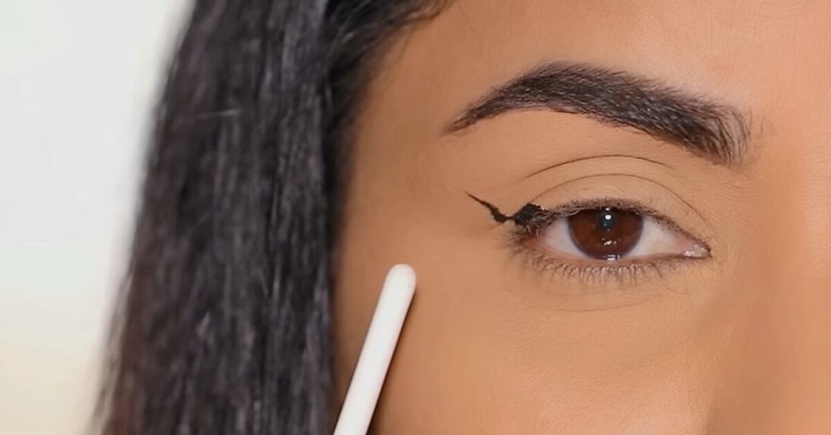 How to Do the Perfect Winged Liner on Hooded Eyes | Upstyle