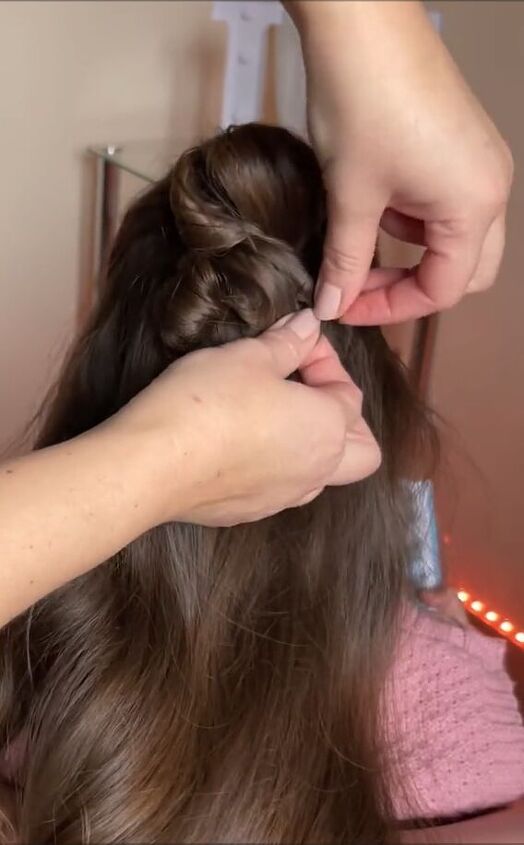 wow this hairstyle hides your clip so no one can see, Adding bobby pins