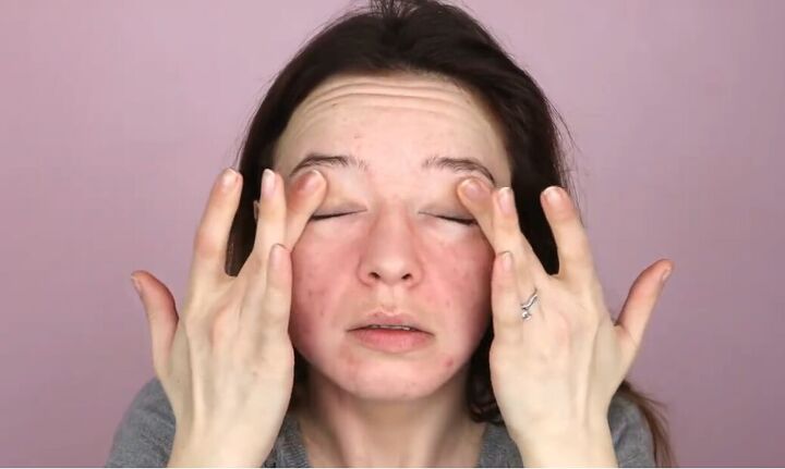Soft Natural Problem Soft Natural Makeup Look for Acne | Upstyle