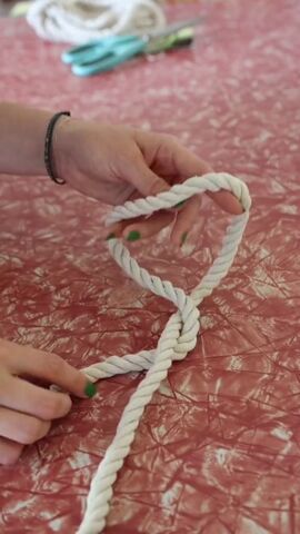 this is the dollar tree hack of the summer, Creating loop