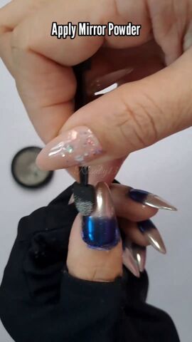 how to do mirror chrome nails, Applying mirror powder