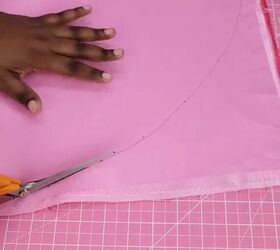 diy ruffle bonnet, Cutting fabric