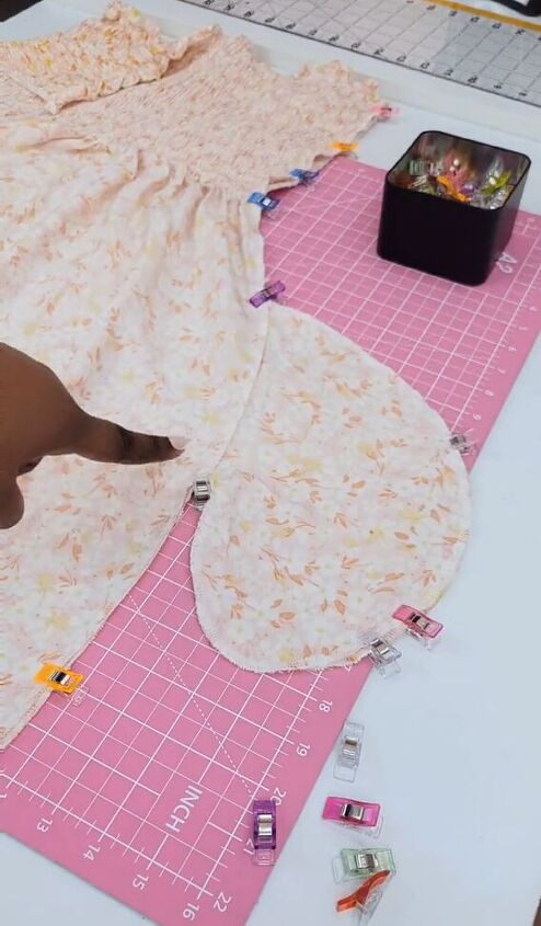 give your diy dress beautiful puff sleeves, Sewing sides